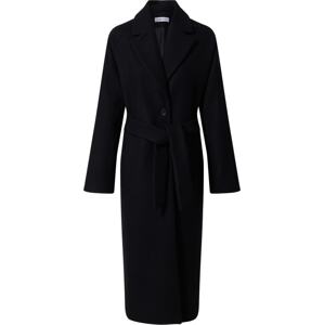 Přechodný kabát EDITED černá
