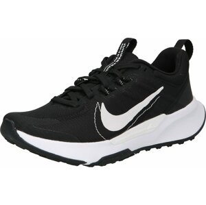 Běžecká obuv 'Juniper Trail 2' Nike černá / bílá
