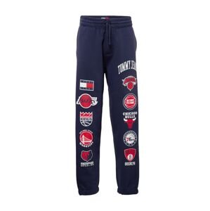 Tommy Jeans Kalhoty 'NBA-M17' námořnická modř / červená / bílá